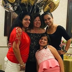 Meet your Posher, Elizabeth